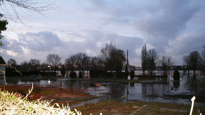 Hochwasser Koeln 2011 Tag 2 P450.JPG